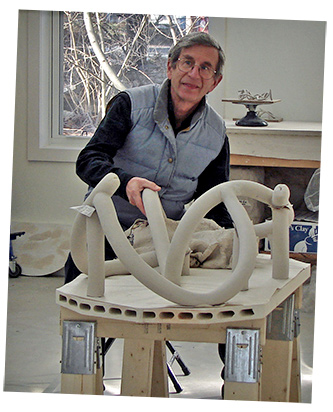 Stephen Peters in studio. A potrait of Stephen Peters in his studio